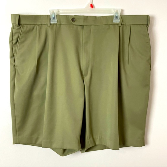 MAUS & HOFFMAN Shorts Pleated Front 2 Front 2 Back Pockets Tan Size 46 - Picture 1 of 9